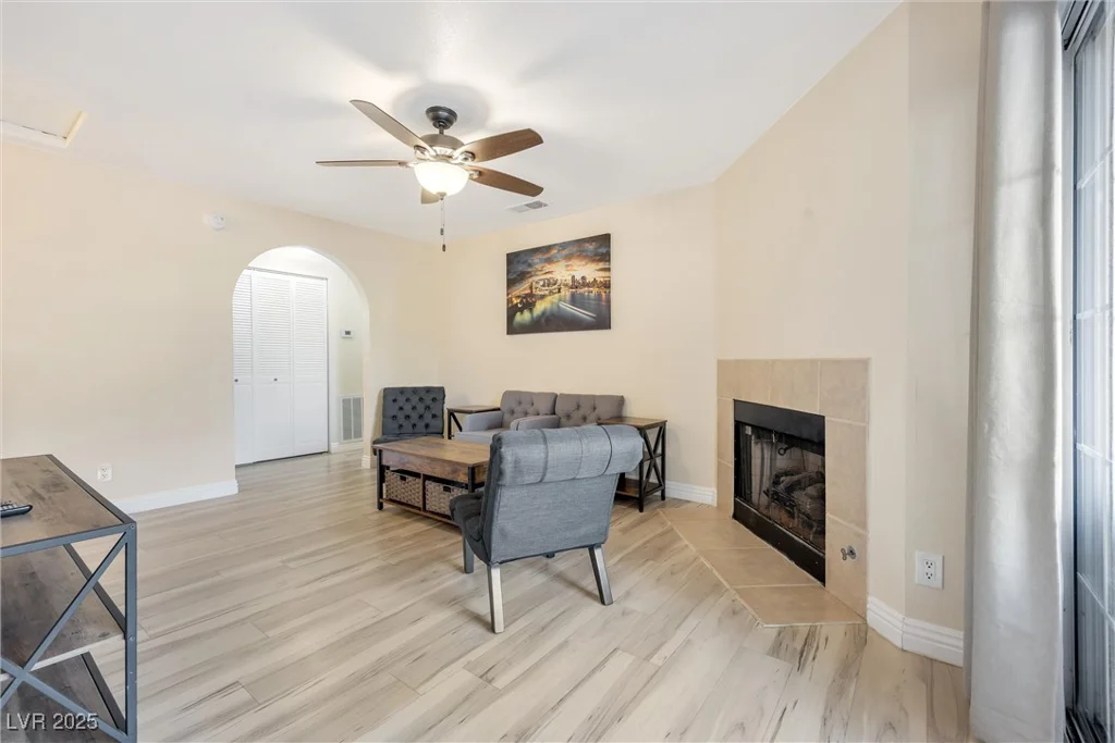 2200 Fort Apache, Las Vegas, NV 89117