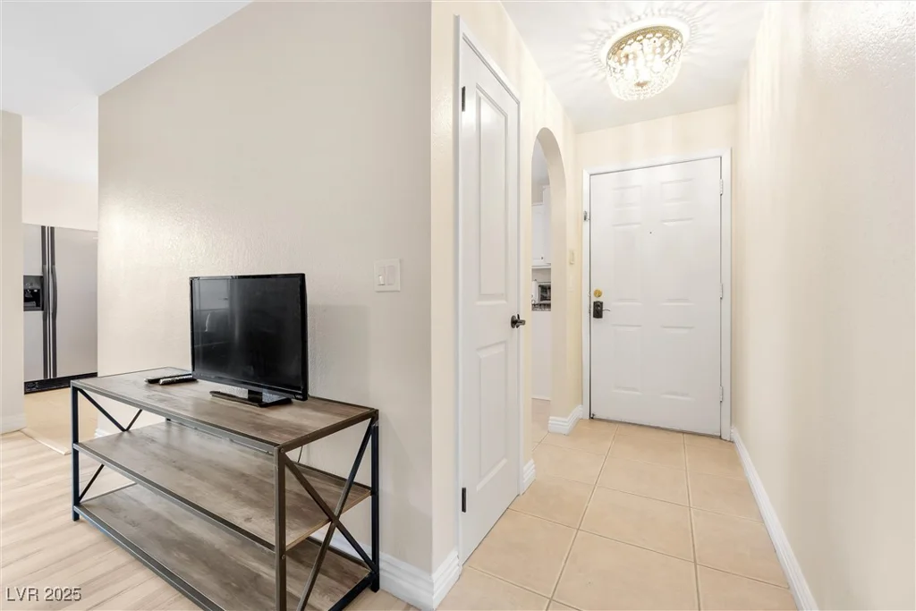 2200 Fort Apache, Las Vegas, NV 89117