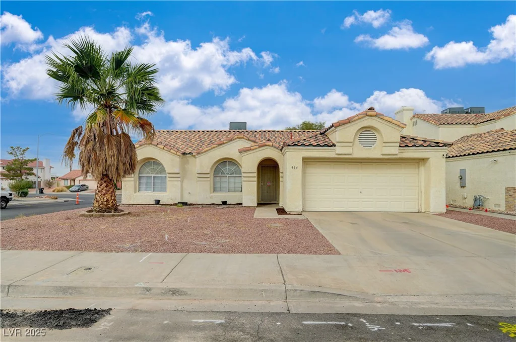 954 Chaps, Henderson, NV 89002
