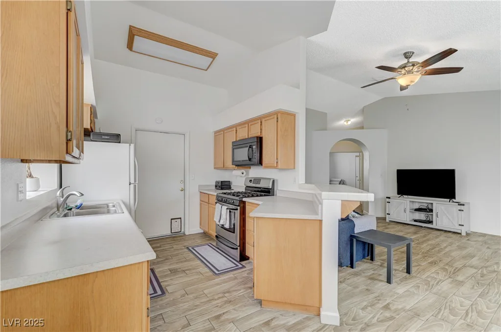954 Chaps, Henderson, NV 89002