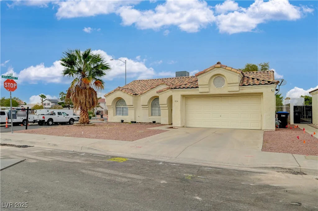954 Chaps, Henderson, NV 89002