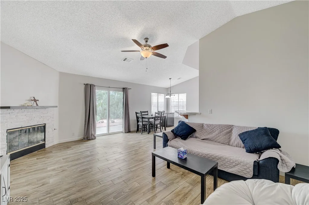 954 Chaps, Henderson, NV 89002