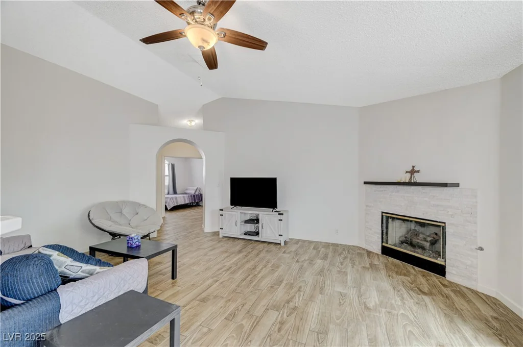 954 Chaps, Henderson, NV 89002