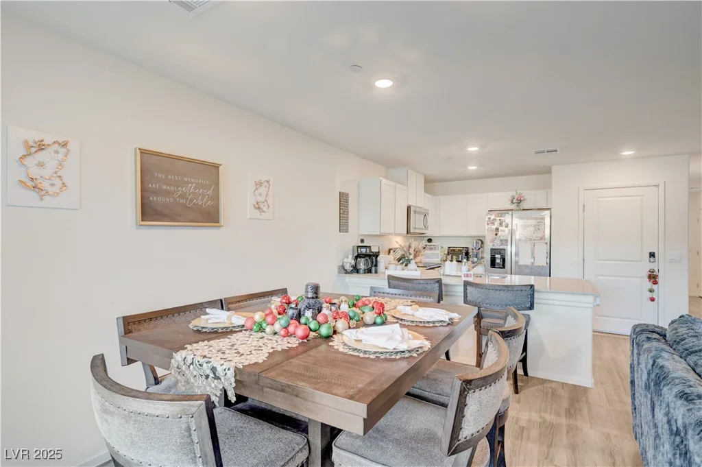2570 Petunia Garden, North Las Vegas, NV 89081