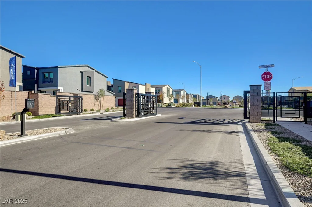 2570 Petunia Garden, North Las Vegas, NV 89081