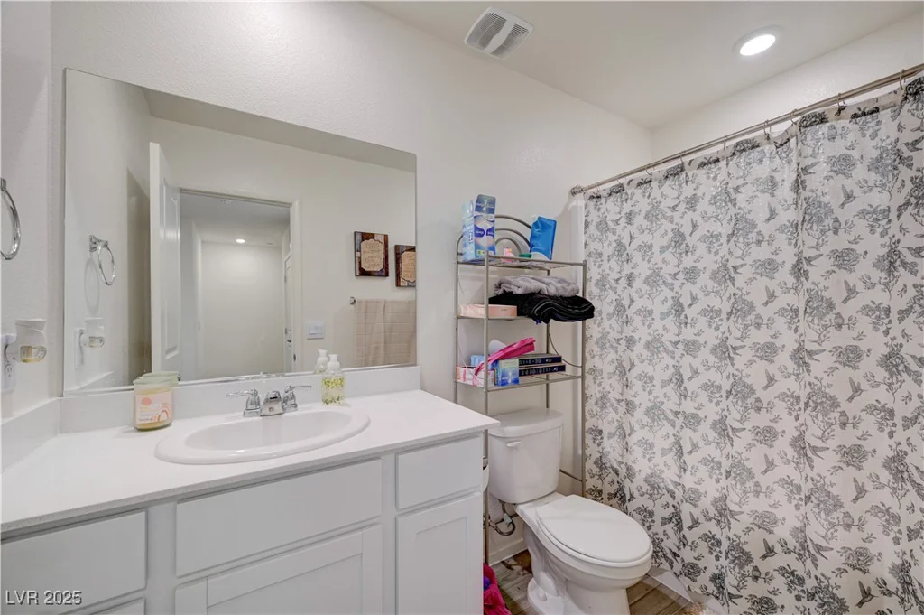 2570 Petunia Garden, North Las Vegas, NV 89081