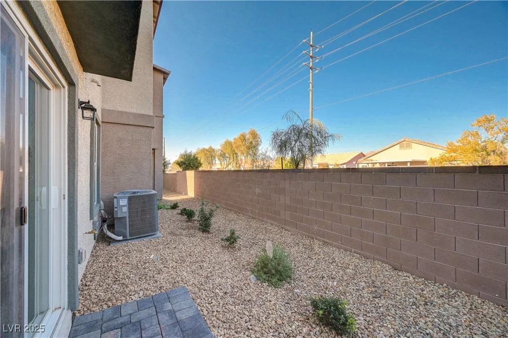 2570 Petunia Garden, North Las Vegas, NV 89081