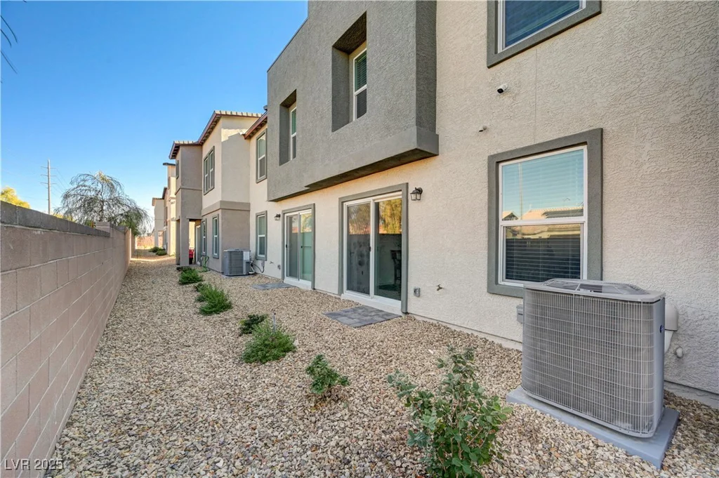2570 Petunia Garden, North Las Vegas, NV 89081