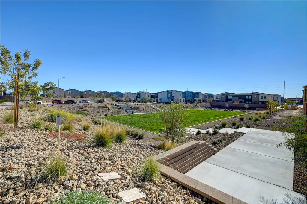 2570 Petunia Garden, North Las Vegas, NV 89081