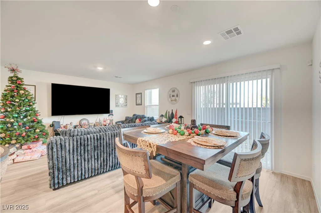 2570 Petunia Garden, North Las Vegas, NV 89081