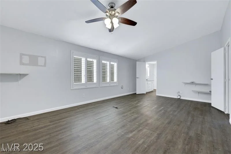5218 Tupelo, Las Vegas, NV 89122