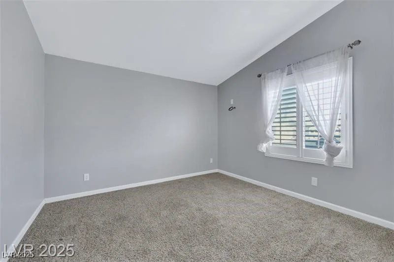 5218 Tupelo, Las Vegas, NV 89122