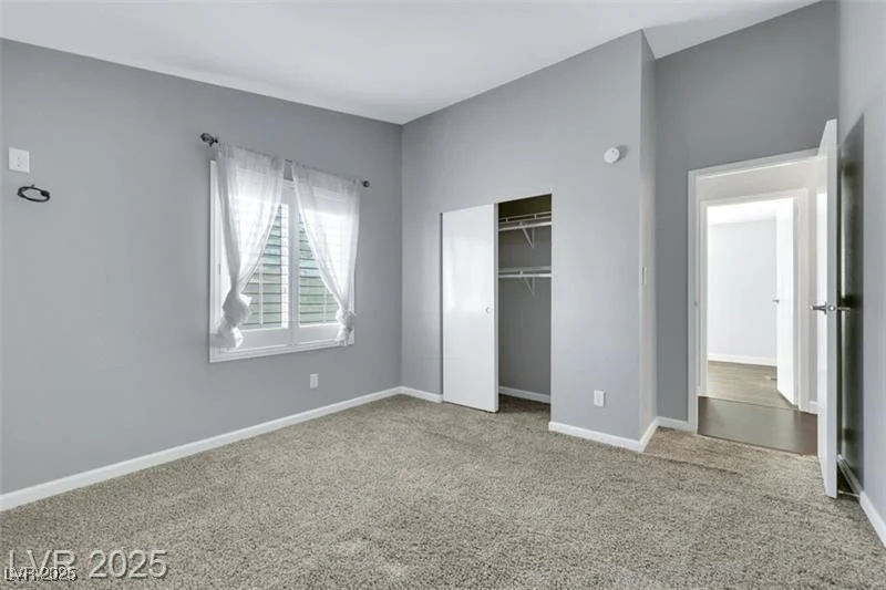 5218 Tupelo, Las Vegas, NV 89122