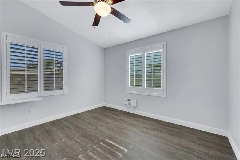 5218 Tupelo, Las Vegas, NV 89122