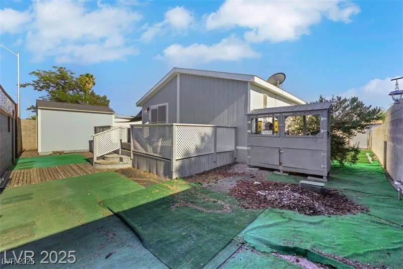 5218 Tupelo, Las Vegas, NV 89122