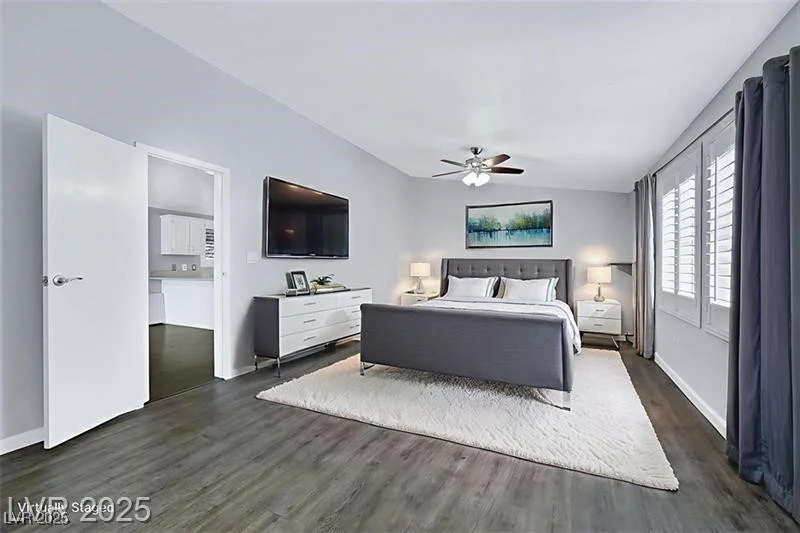 5218 Tupelo, Las Vegas, NV 89122