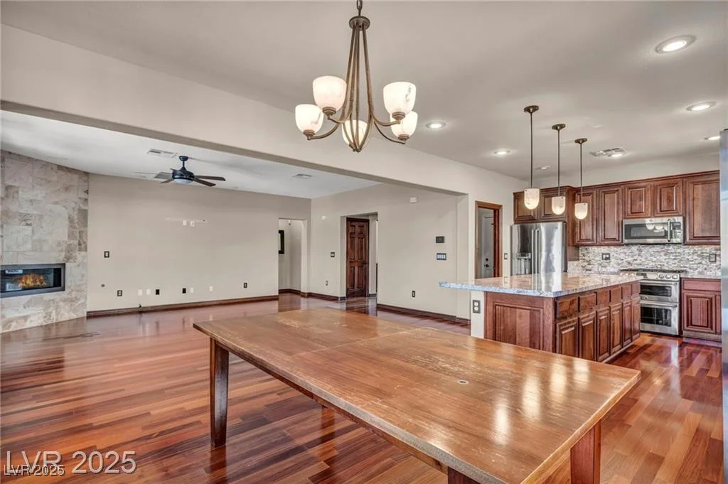 10520 Maystar, Las Vegas, NV 89135