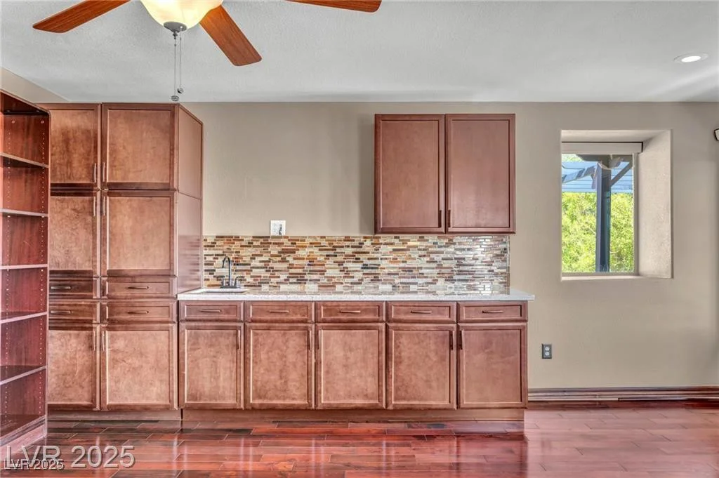 10520 Maystar, Las Vegas, NV 89135