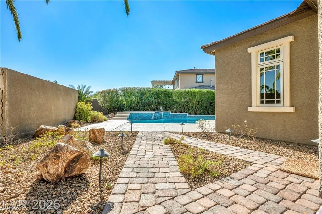 10520 Maystar, Las Vegas, NV 89135