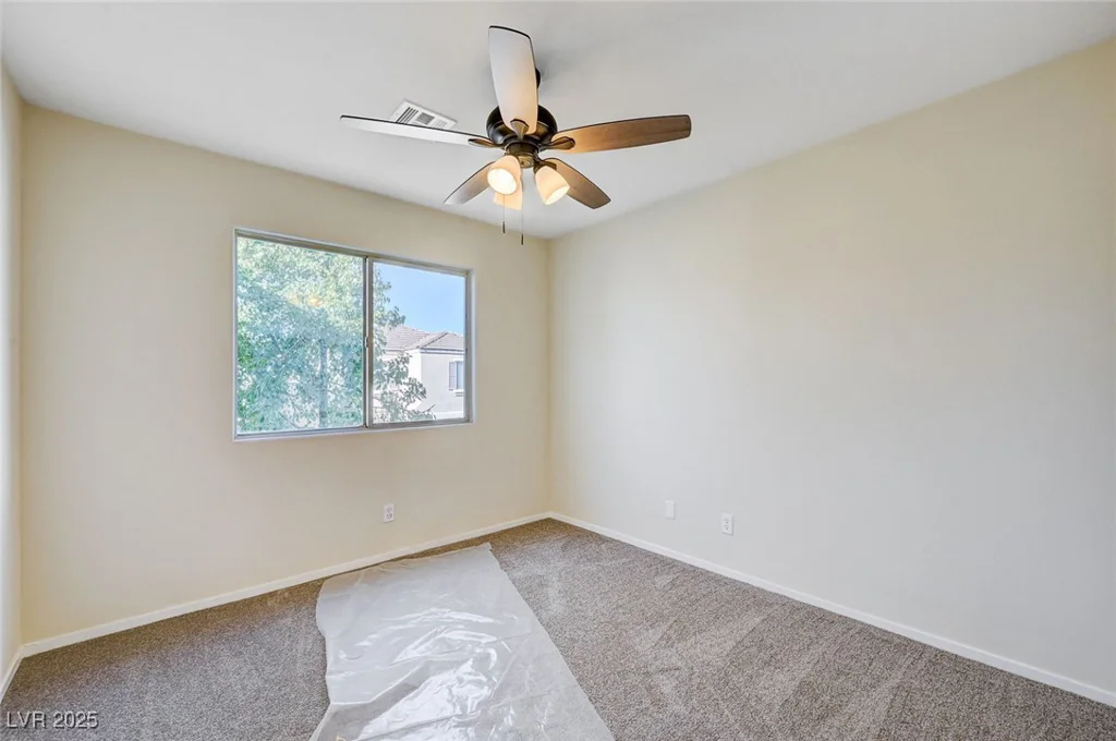 10038 Crisp Clover, Las Vegas, NV 89183