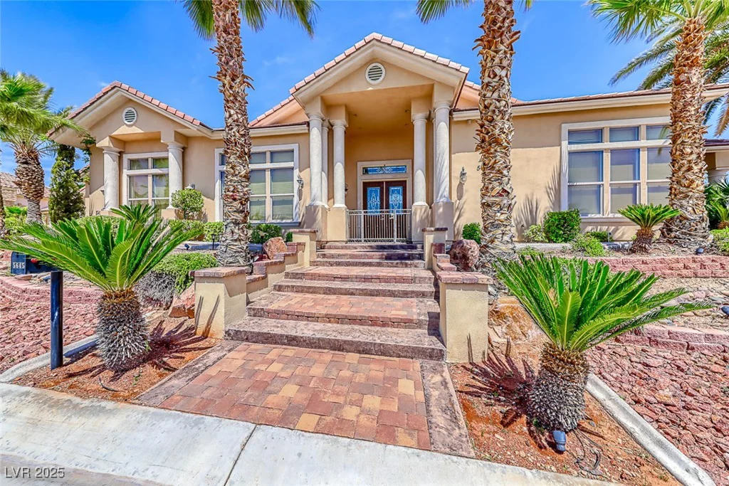 5645 Chieftain, Las Vegas, NV 89149