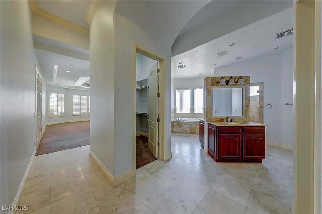 5645 Chieftain, Las Vegas, NV 89149