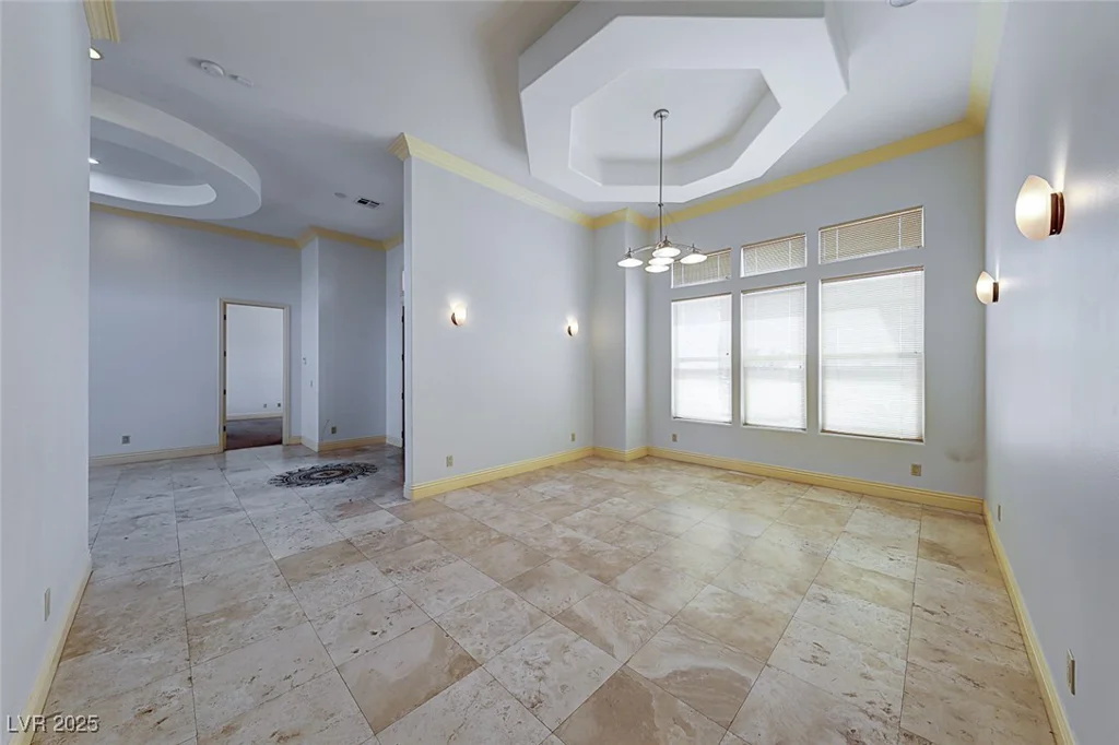 5645 Chieftain, Las Vegas, NV 89149