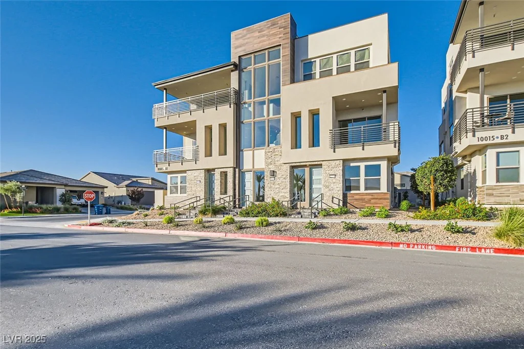10005 Hematite, Las Vegas, NV 89143