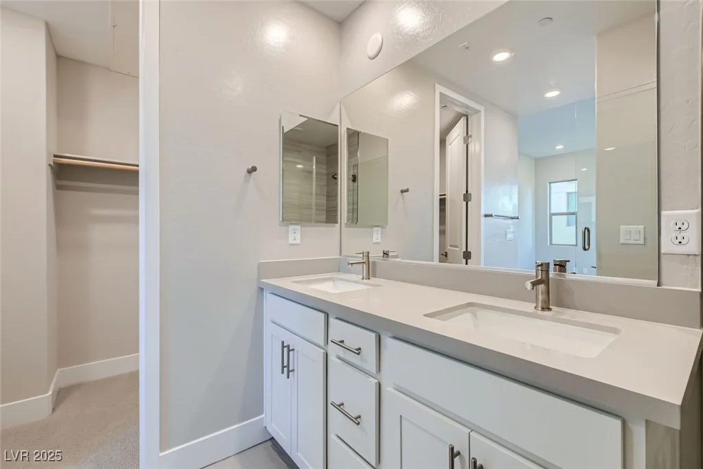 10005 Hematite, Las Vegas, NV 89143