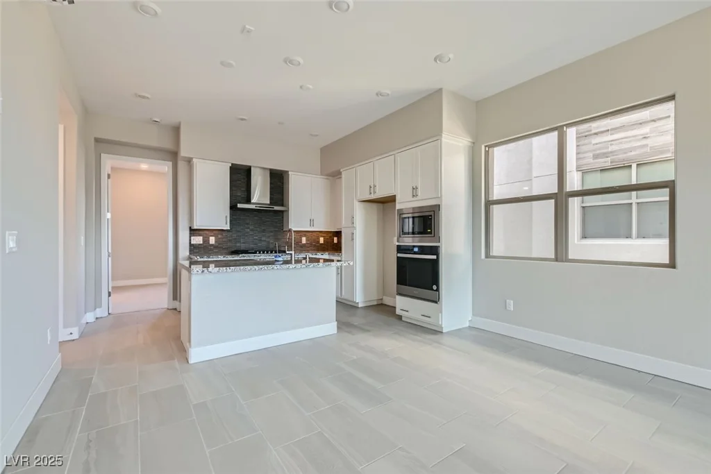 10005 Hematite, Las Vegas, NV 89143