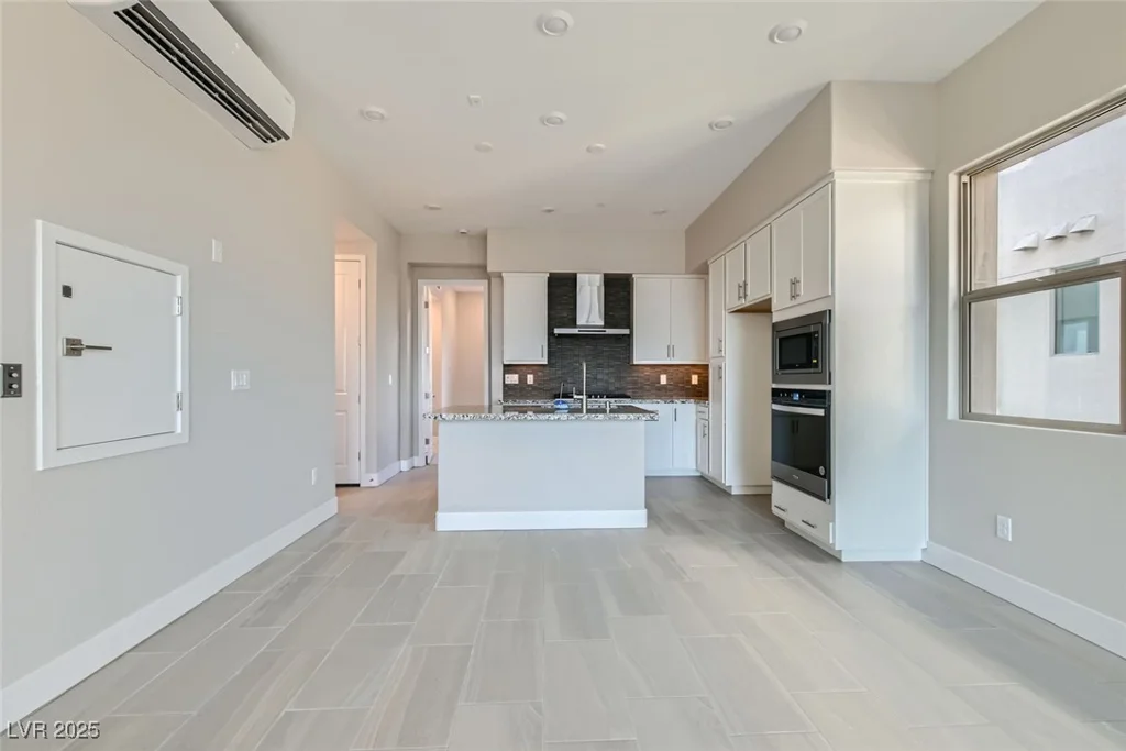 10005 Hematite, Las Vegas, NV 89143
