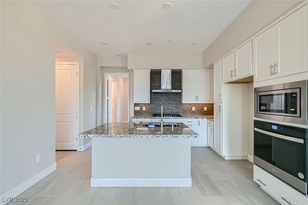 10005 Hematite, Las Vegas, NV 89143
