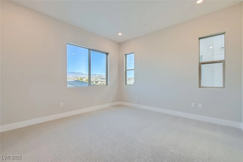 10005 Hematite, Las Vegas, NV 89143