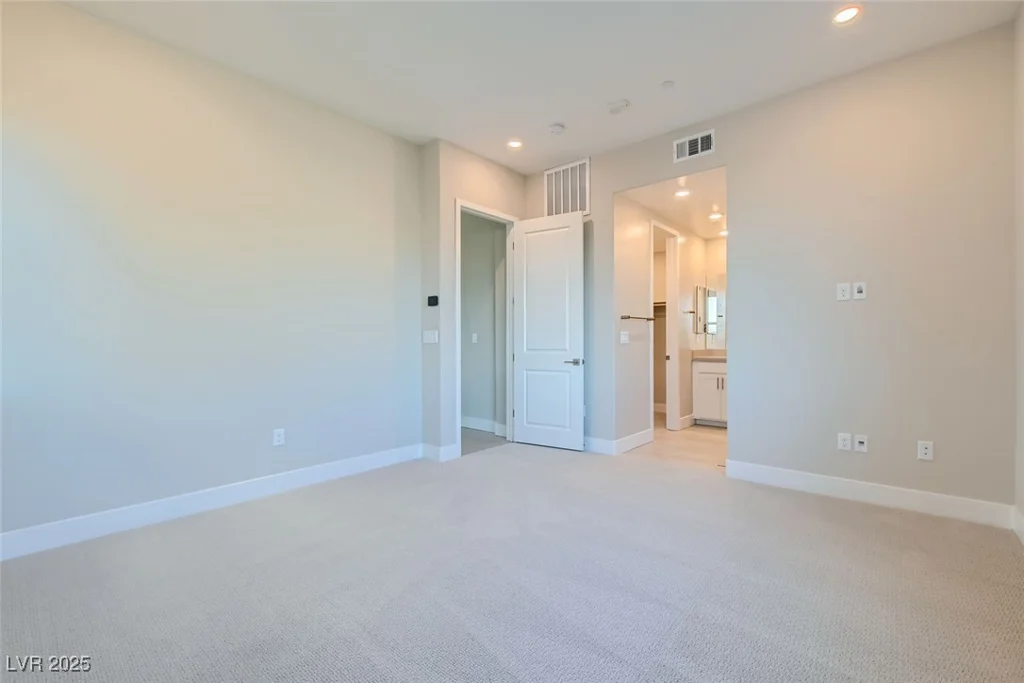 10005 Hematite, Las Vegas, NV 89143