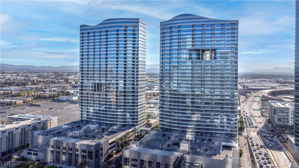 4575 Dean Martin, Las Vegas, NV 89103