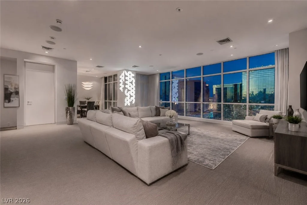 4575 Dean Martin, Las Vegas, NV 89103