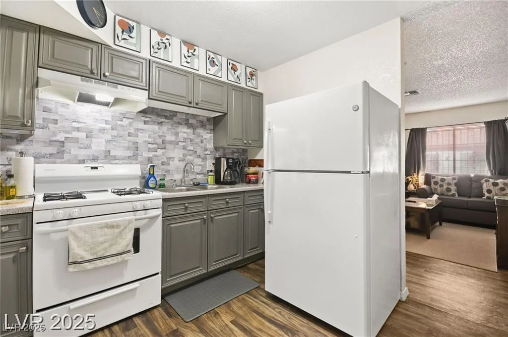 3982 Voxna, Las Vegas, NV 89119