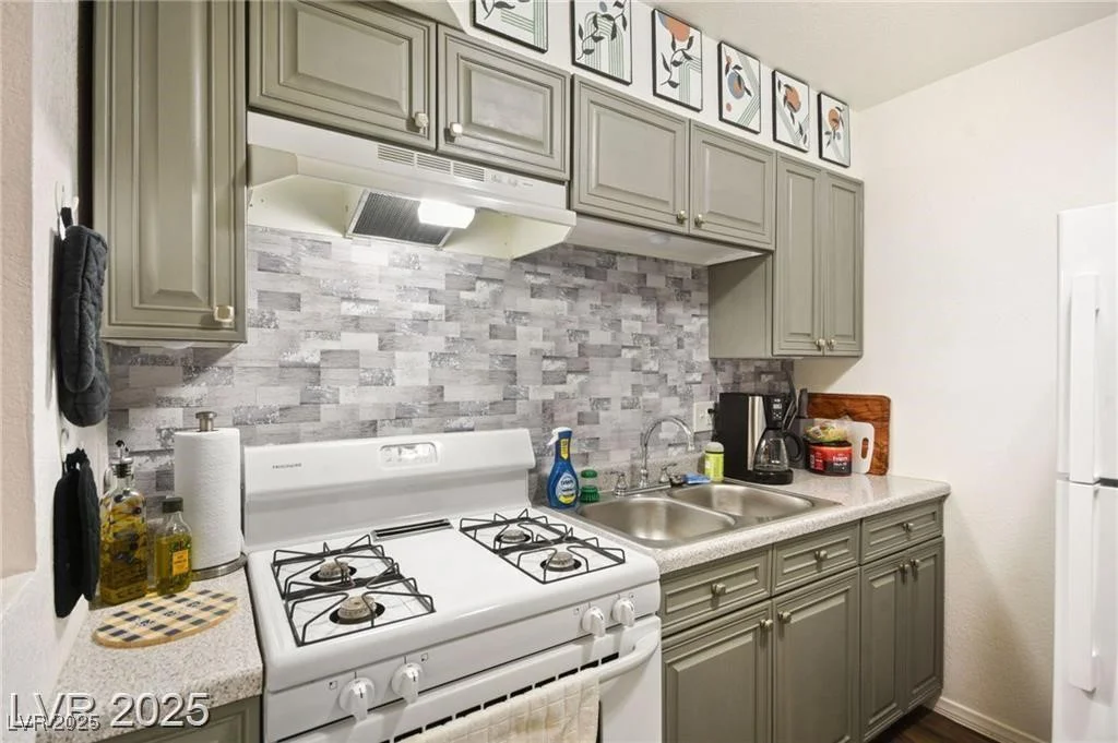 3982 Voxna, Las Vegas, NV 89119