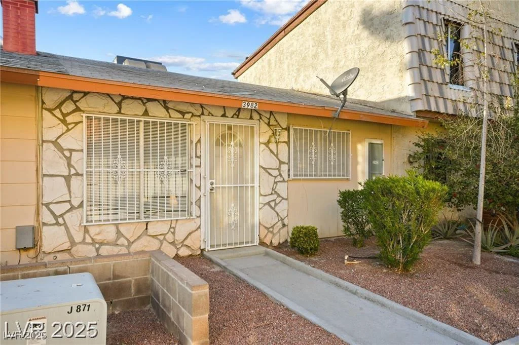 3982 Voxna, Las Vegas, NV 89119