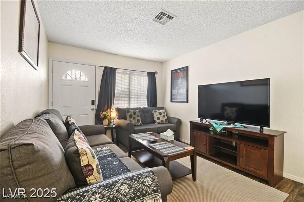 3982 Voxna, Las Vegas, NV 89119