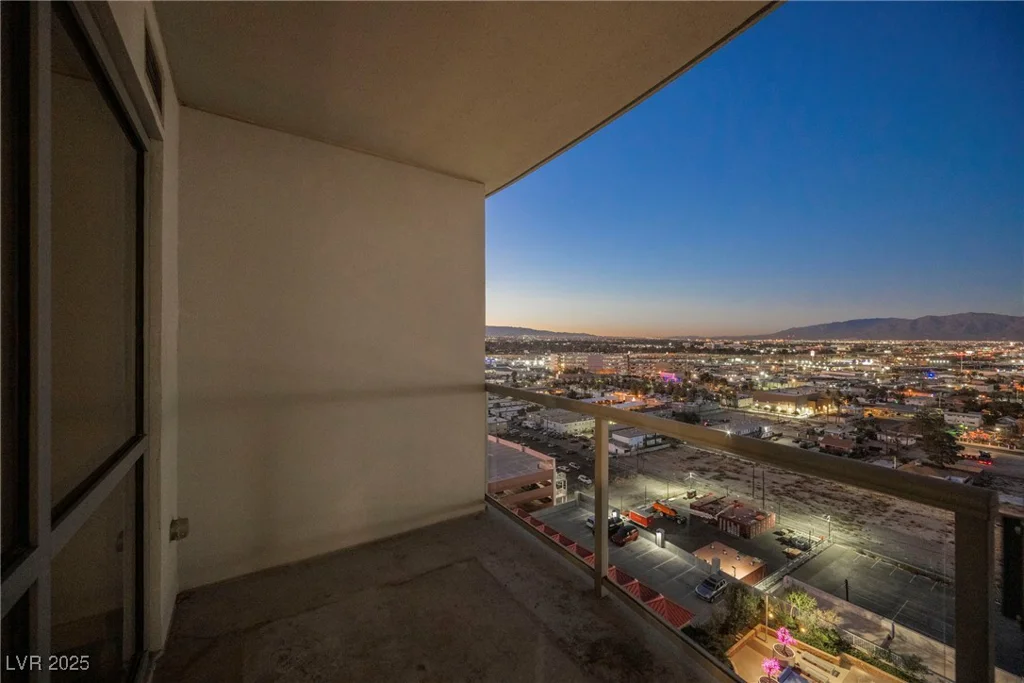 200 Sahara, Las Vegas, NV 89102