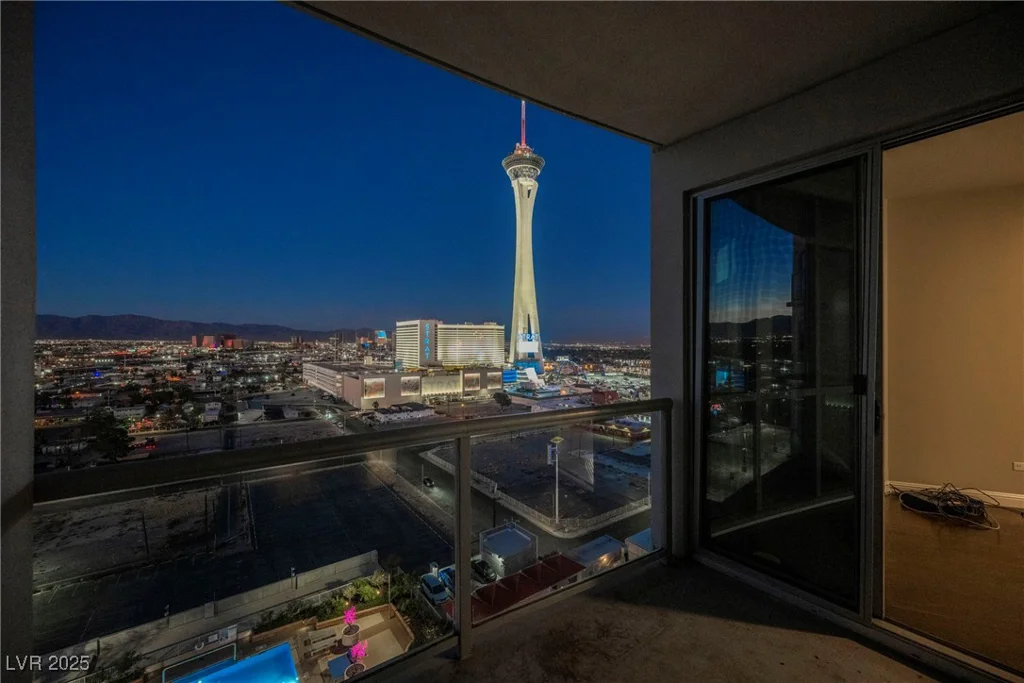200 Sahara, Las Vegas, NV 89102
