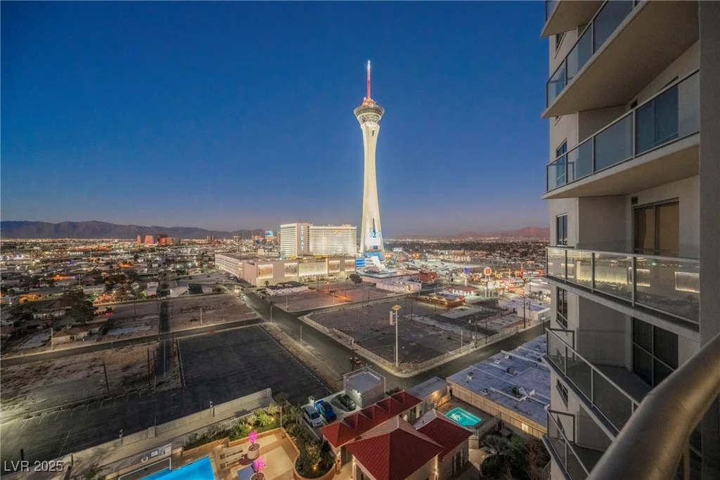 200 Sahara, Las Vegas, NV 89102