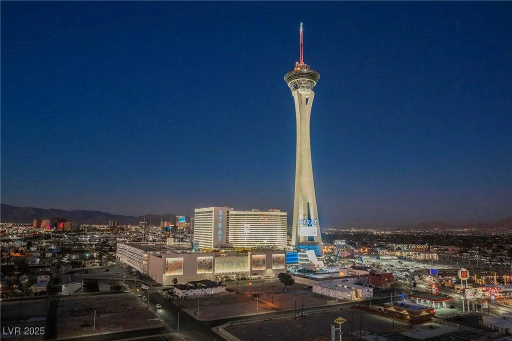 200 Sahara, Las Vegas, NV 89102