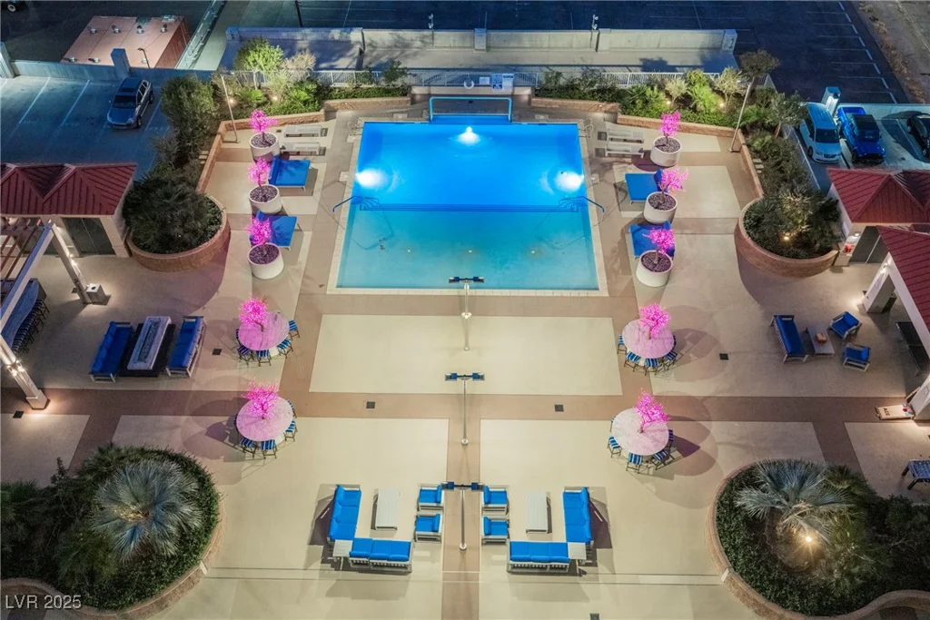 200 Sahara, Las Vegas, NV 89102