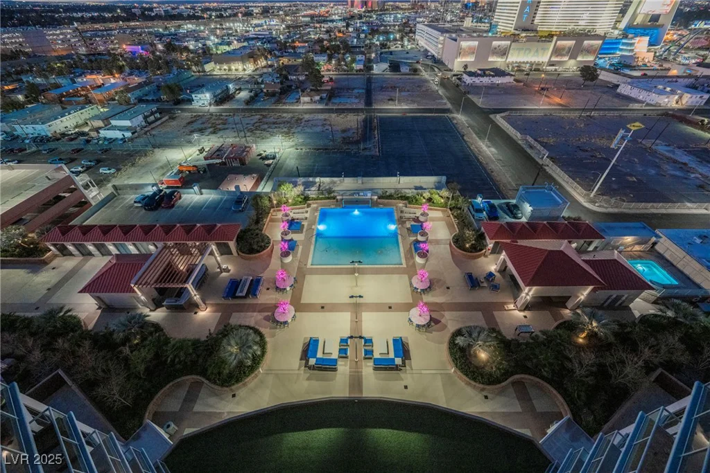 200 Sahara, Las Vegas, NV 89102