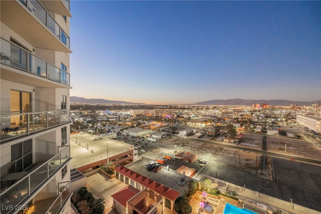 200 Sahara, Las Vegas, NV 89102