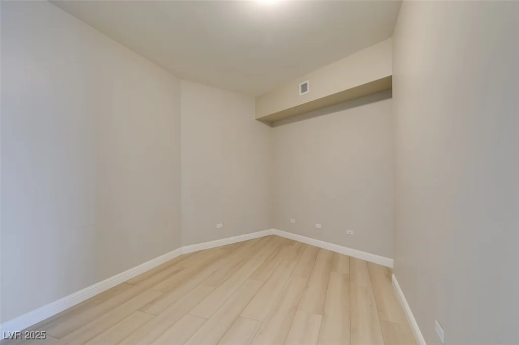 200 Sahara, Las Vegas, NV 89102