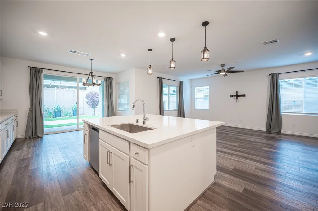 3912 Grazing Gazelle, North Las Vegas, NV 89084