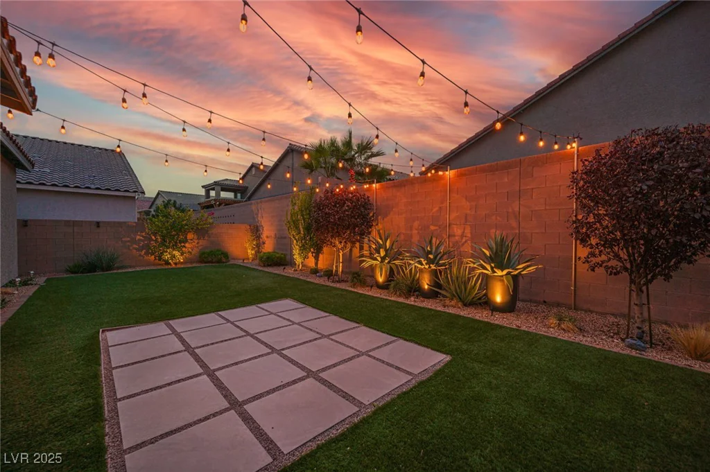 3912 Grazing Gazelle, North Las Vegas, NV 89084